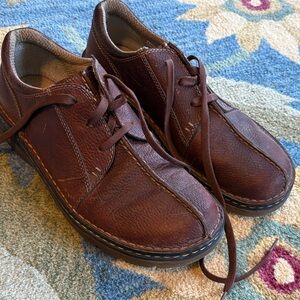 Dr Martens Classic Brown Leather Men's Shoes